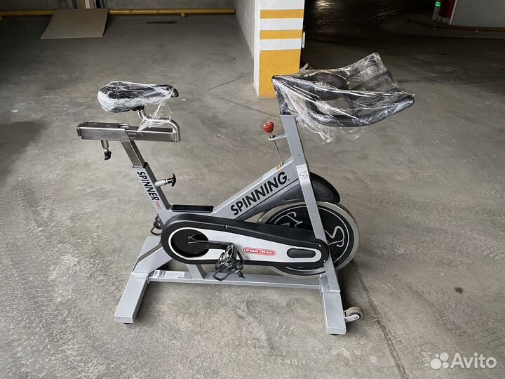 Велотренажёр, сайкл, спин-байк Star Trac