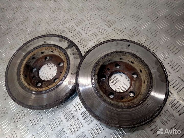 Тормозные диски передние Гольф 4