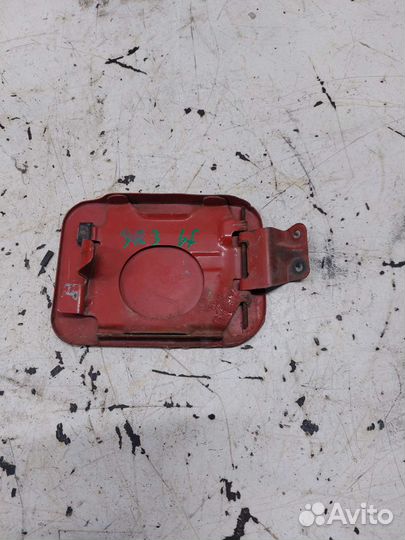 Лючок бензобака Mazda 323 BF