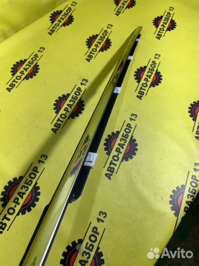 Молдинг стекла двери задний правый Kia Ceed 3 CD