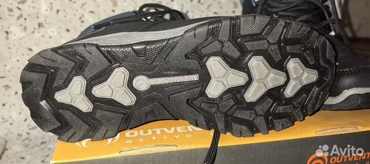 Ботинки женские утепленные Canada w черные