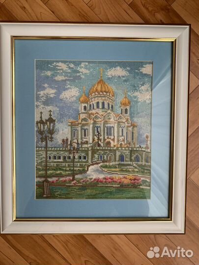 Вышивка в раме