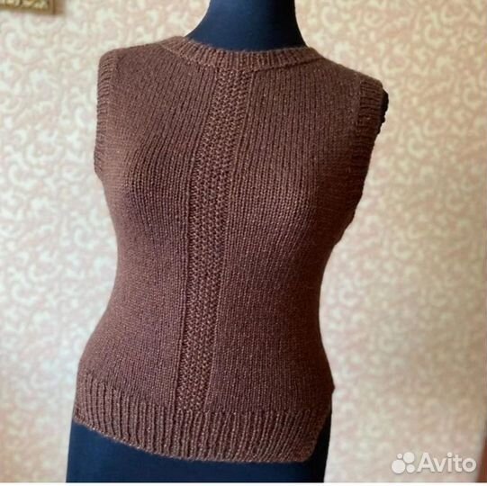 Жилет вязаный женский