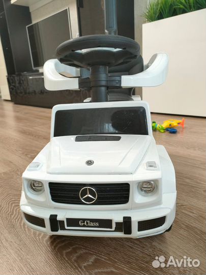 Машинка Мерседес для детей до3 лет