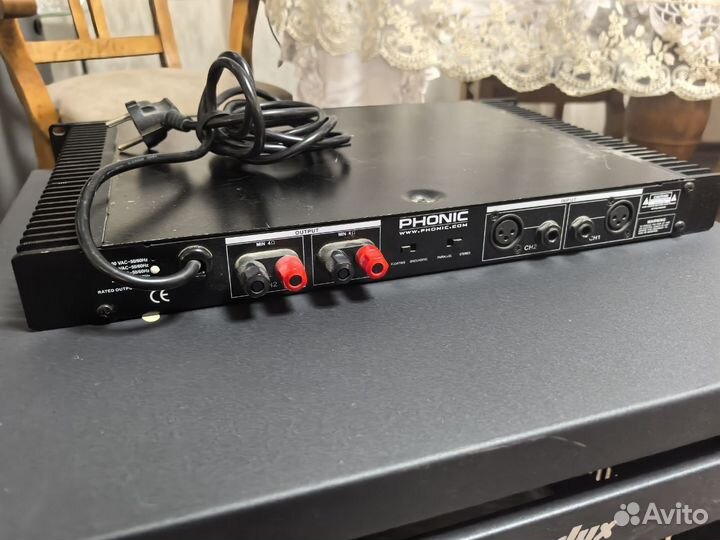 Двухканальный усилитель мощности Phonic MAX 500