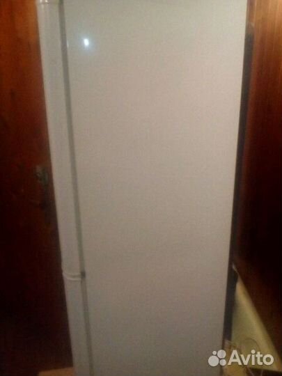 Холодильник indesit