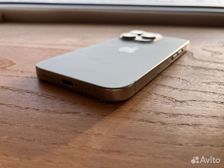 iPhone 15 Pro, 128 ГБ