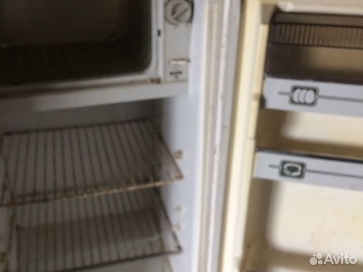 Холодильник Саратов 1408 маленький