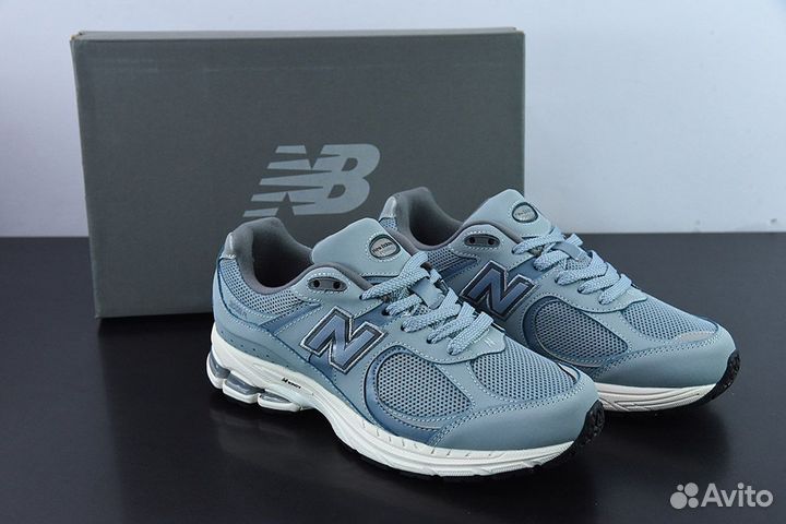 Кроссовки New balance 2002r