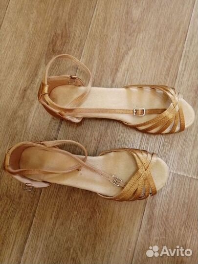 Туфли новые д/ танцев 35р