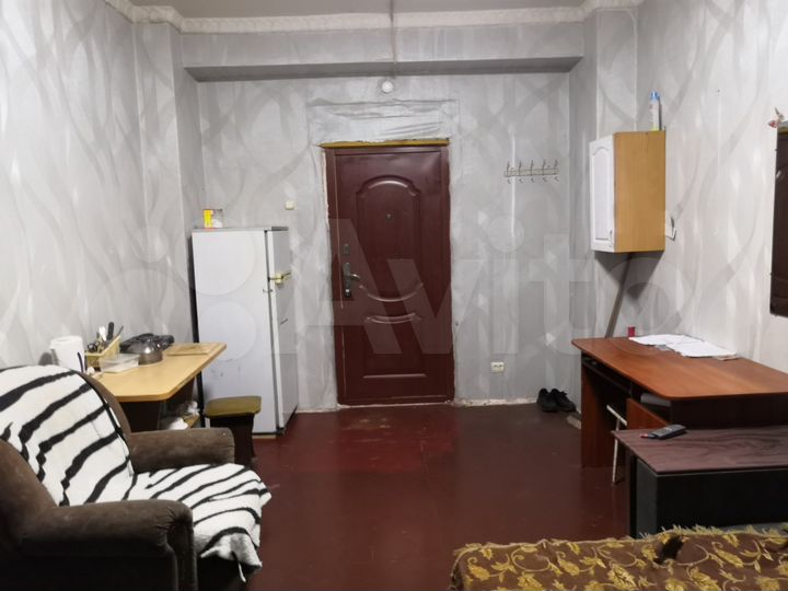 Комната 17 м² в 8-к., 4/4 эт.