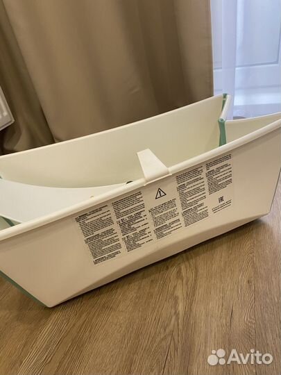 Складная ванночка с подставкой stokke