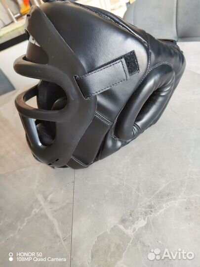 Шлем для единоборств