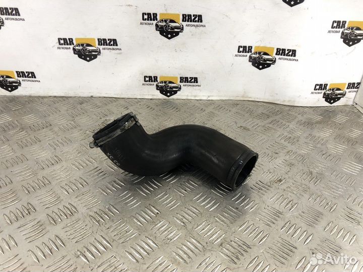 Патрубок интеркулера Volvo XC60