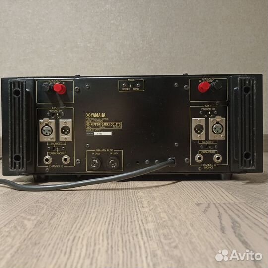 Усилитель yamaha PC2002M