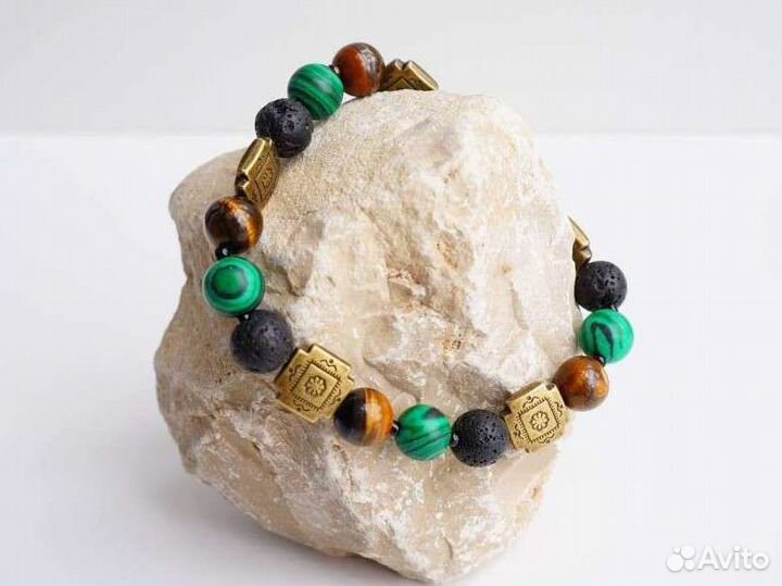Браслет из натуральных камней