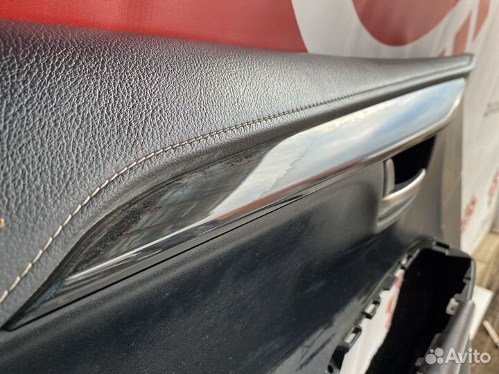 Lexus NX200 Обшивка дверь