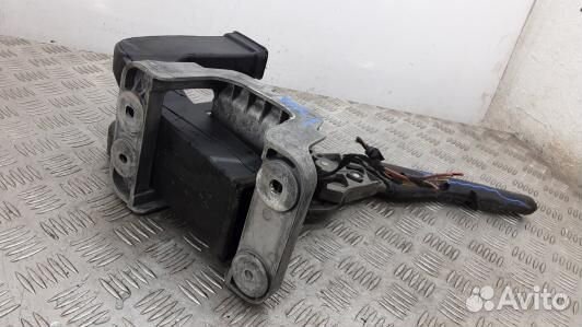 Рычаг ручного тормоза (ручник) volkswagen touran