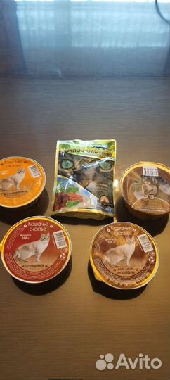 Сухие корма для собак и кошек + шампунь
