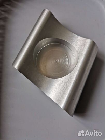 Пепельница металлическая