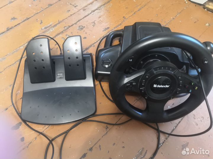 Игровой руль с педалями defender