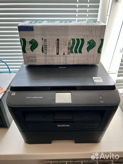 Мфу DCP-L2560DWR + новый картридж