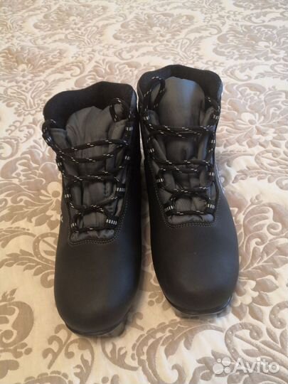 Ботинки лыжные р.38