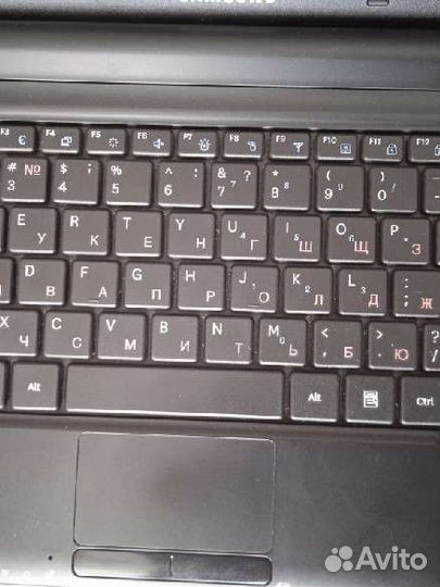 Нетбук Samsung NP-N145-JP02