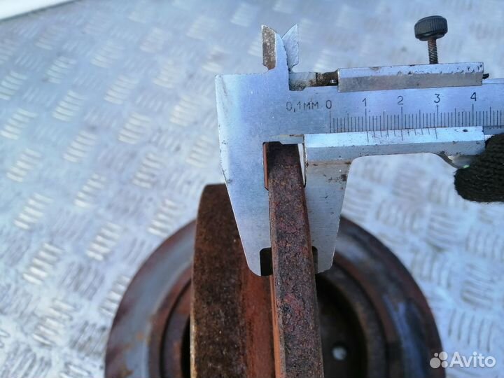 Диски задние тормозные Mazda 626 GE 95г