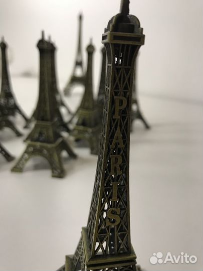 Статуэтка Эйфелева башня