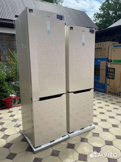 Холодильник бежевый мрамор