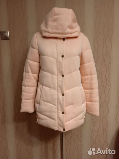 Розовая куртка женская