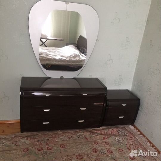 Спальный гарнитур бу