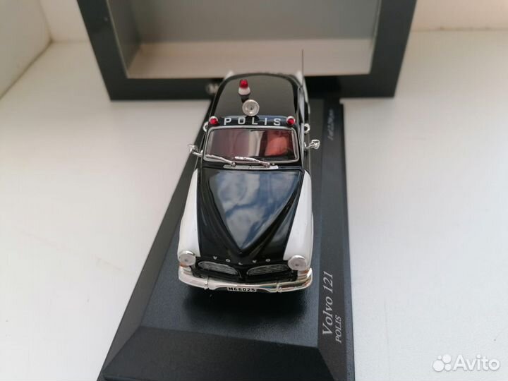 1 43 Volvo 121 Amazon Polis