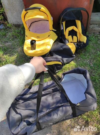 Прогулочная коляска