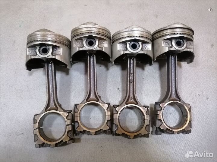 Шатун с поршнем 1.8 4G93 для Mitsubishi Carisma DA