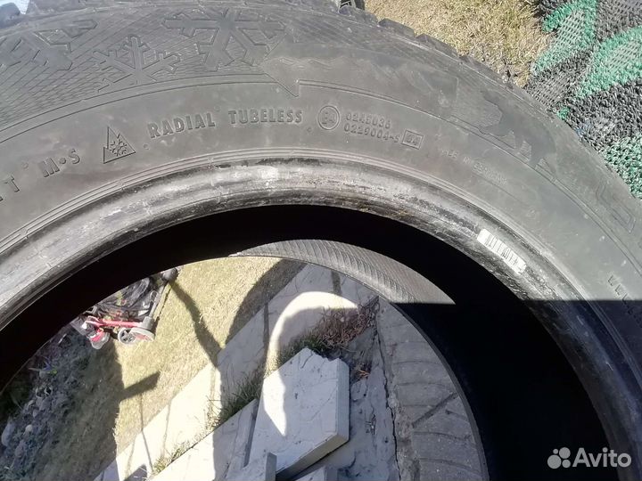 Gislaved Nord Frost 5 225/65 R17
