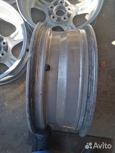 Продам литые диски на16