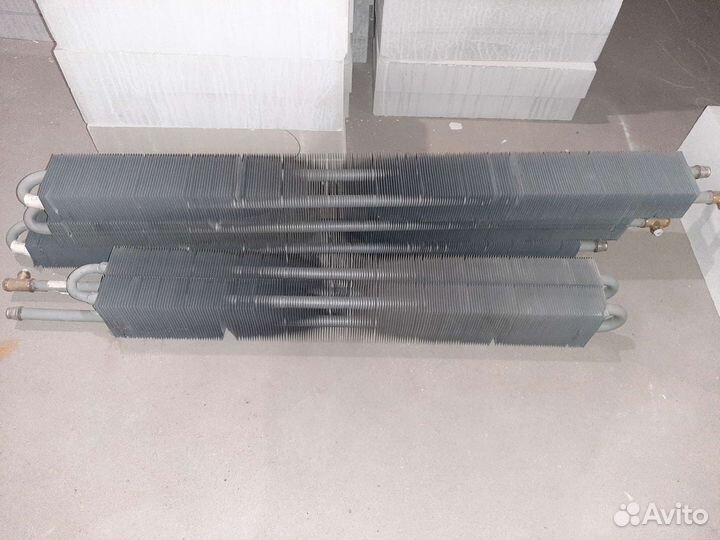 Конвектор настенный для водяного отоплепия