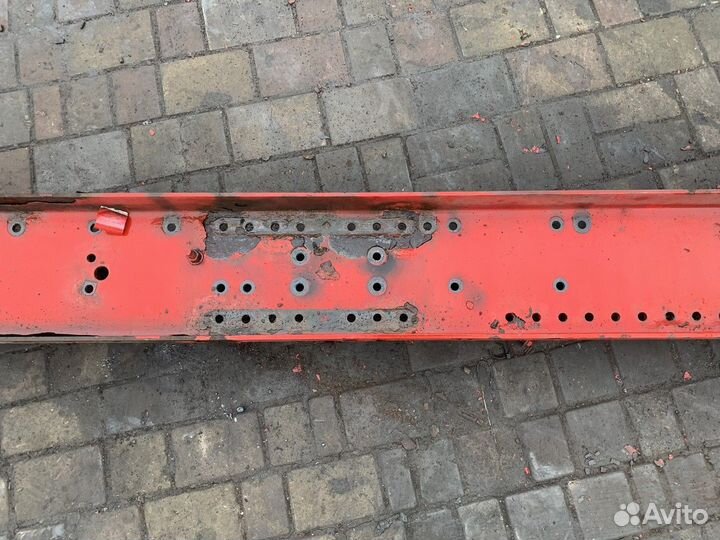 Лонжерон левый Volvo FH