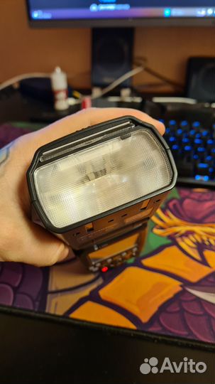 Вспышка YN600EX-Rt II