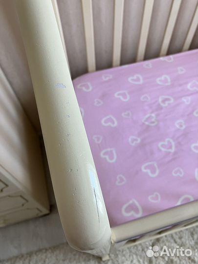 Кровать детская с маятником