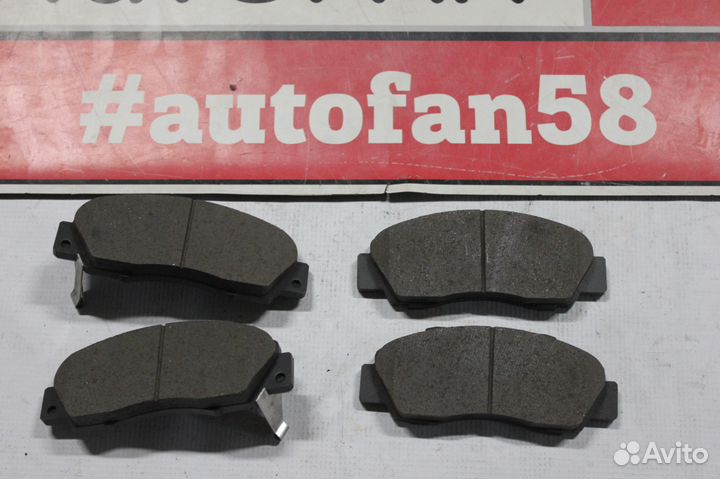 Колодки тормозные, передние Honda CR-V с 2000