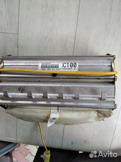 Подушка безопасности пассажирская