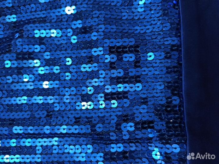 Атласный топ с пайетками, 42р