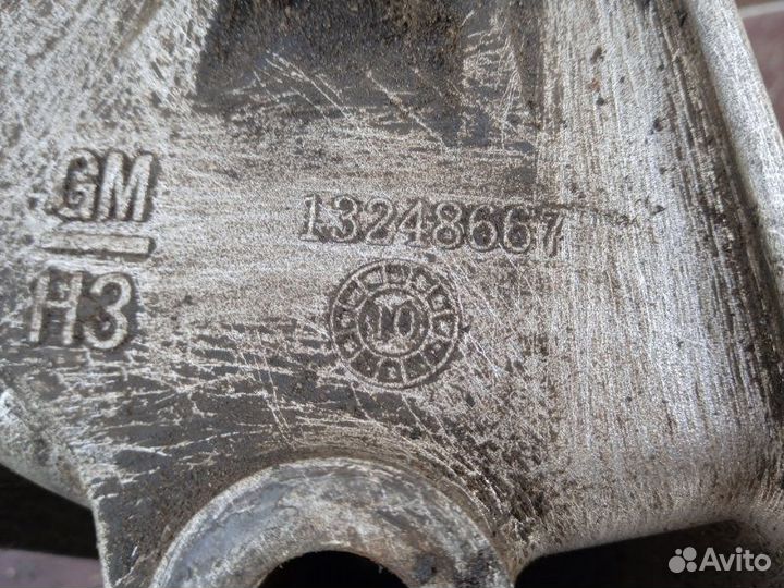 Кронштейн кпп Chevrolet Cruze 2009 (б/у)