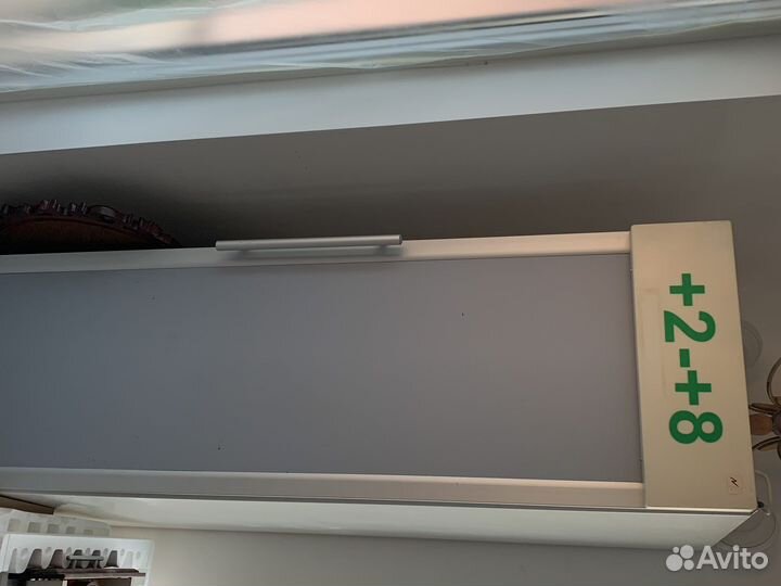 Витринный холодильник