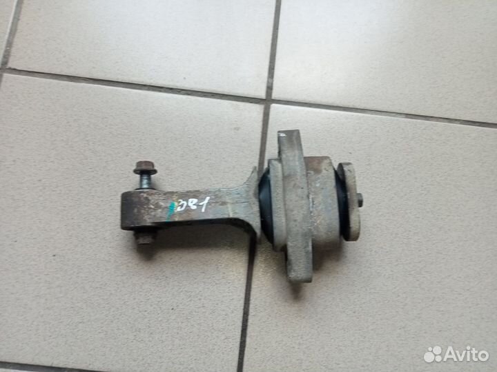 Опора двигателя задняя Шевролет Авео Т250