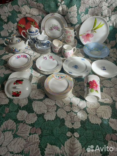 Тарелки сервиз чайник