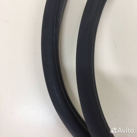 Уплотнитель проема двери задней правой Hyundai Sol